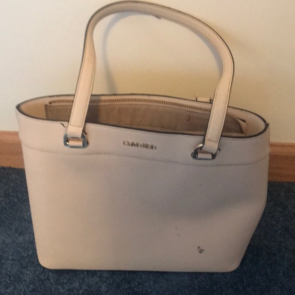 Calvin Klein purse - Picture 1 of 4